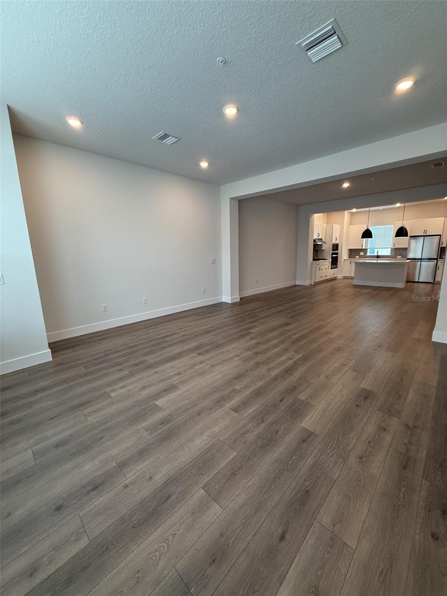 APEX AT SEMINOLE HEIGHTS - Residential Lease