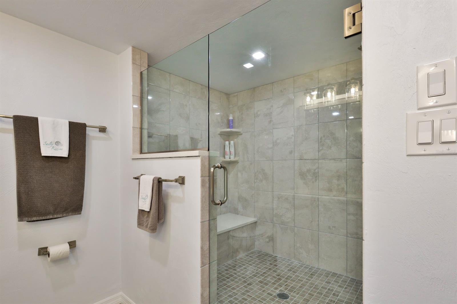 Seascape Towers Condo Ph 01 - Residential