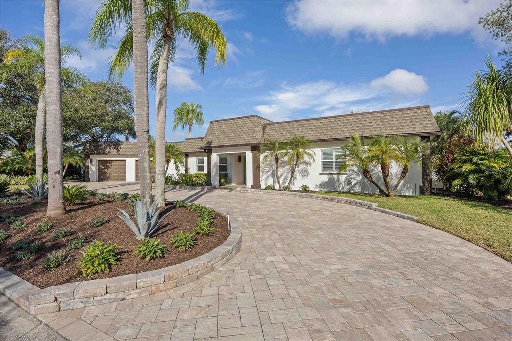 Photo of 5025 Marsh Field Road, Sarasota, FL 34235 (MLS # A4667464)