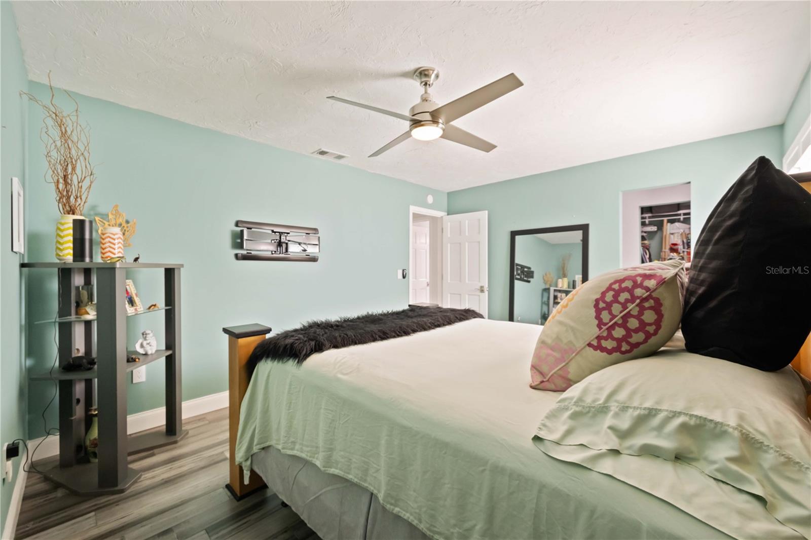 MEADOWS THE - Residential