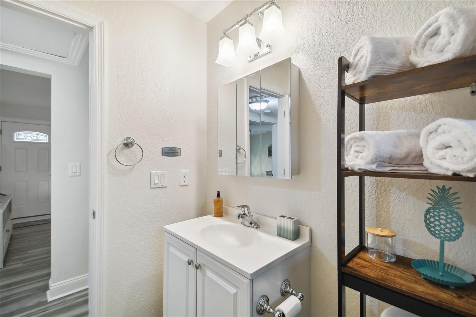 MANHATTAN MANOR REV - Residential Lease