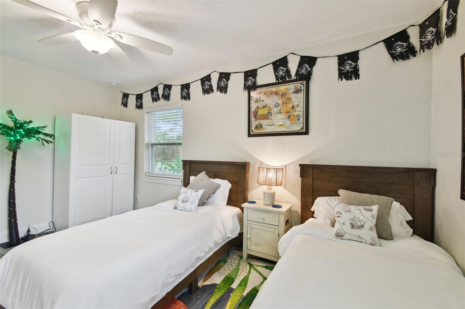 MANHATTAN MANOR REV - Residential Lease