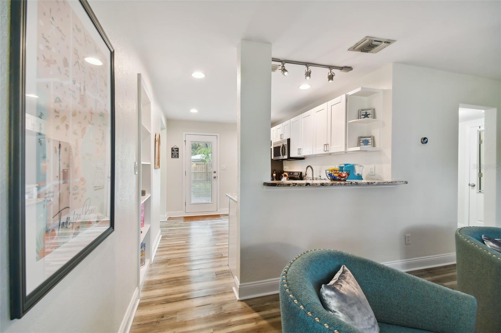 MANHATTAN MANOR REV - Residential Lease