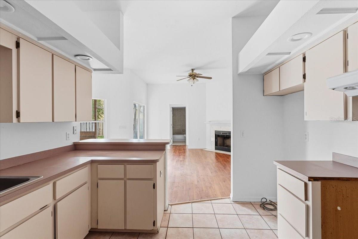 SUTTERS LANDING PH III - Residential