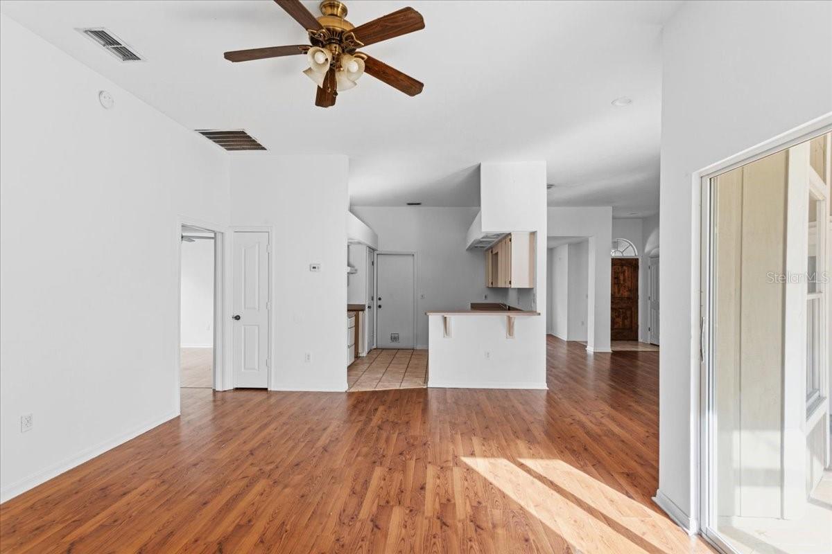 SUTTERS LANDING PH III - Residential