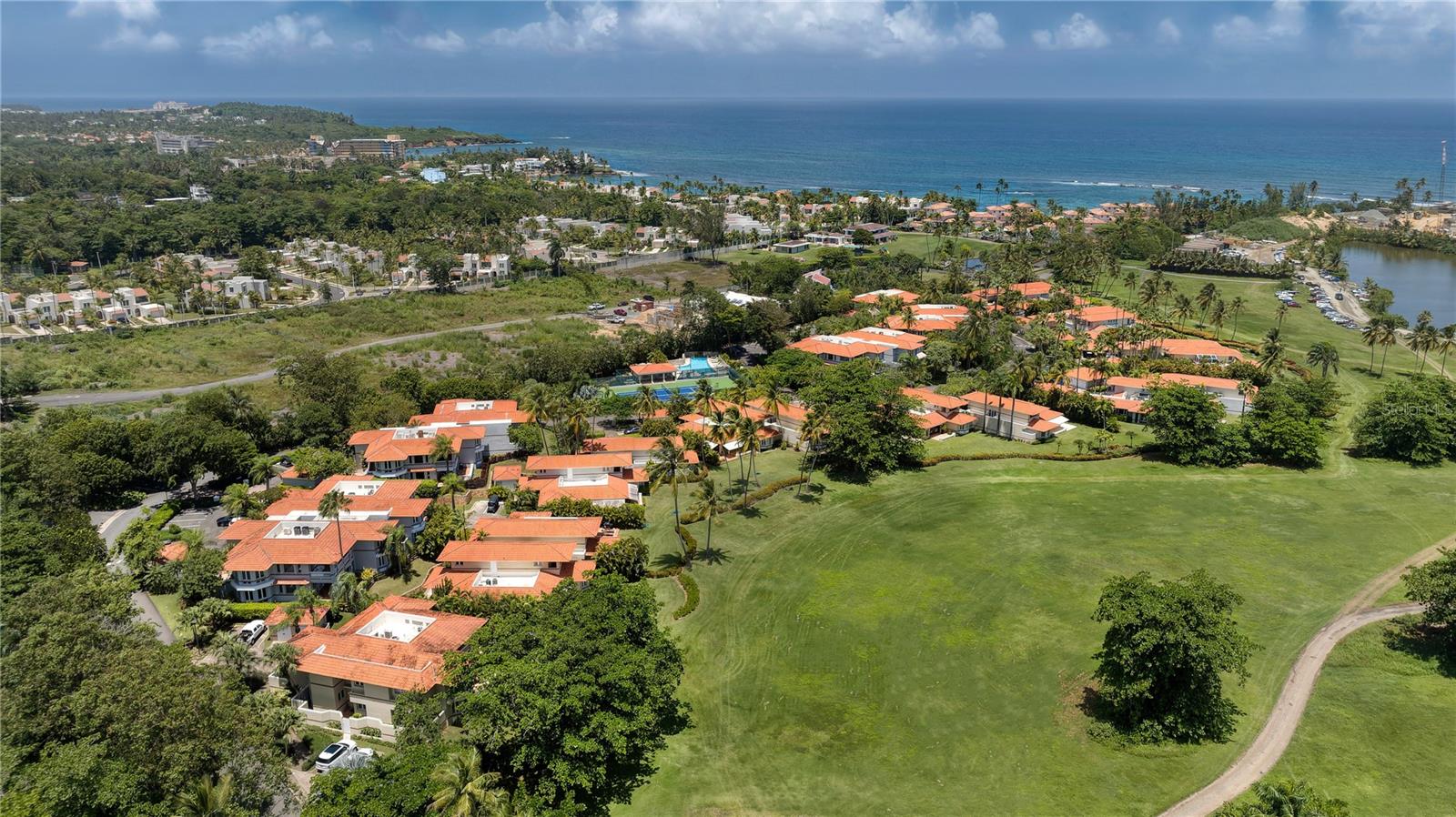 DORADO BEACH - Residential