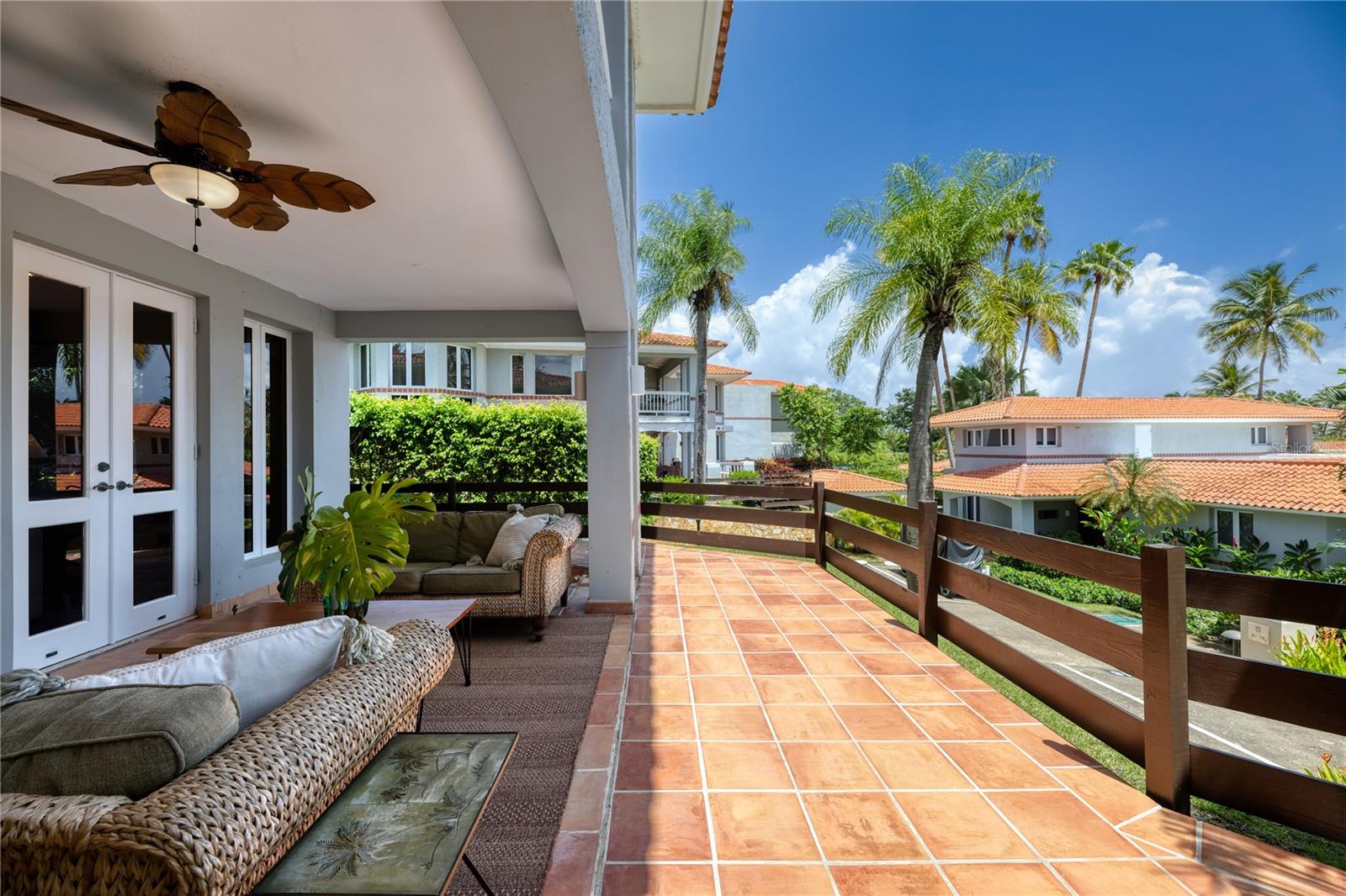 DORADO BEACH - Residential