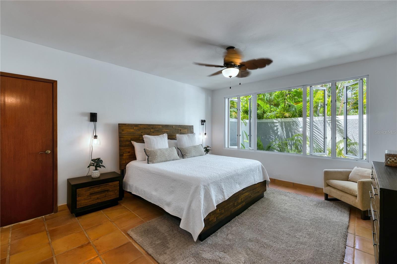 DORADO BEACH - Residential