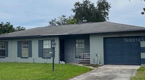 1021 GREENBRIAR DR, BRANDON, FL 33511 - Image fec4fe6781a8bf496696c4e4d94cb4c6/3183632831