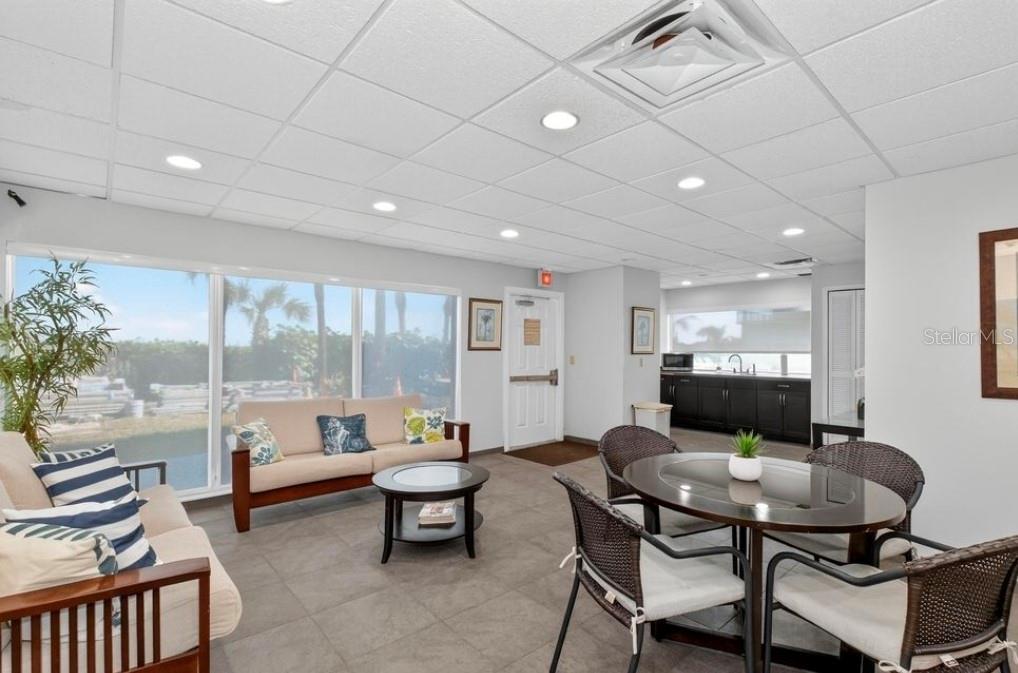 OCEAN SANDS NORTH CONDO - Residential