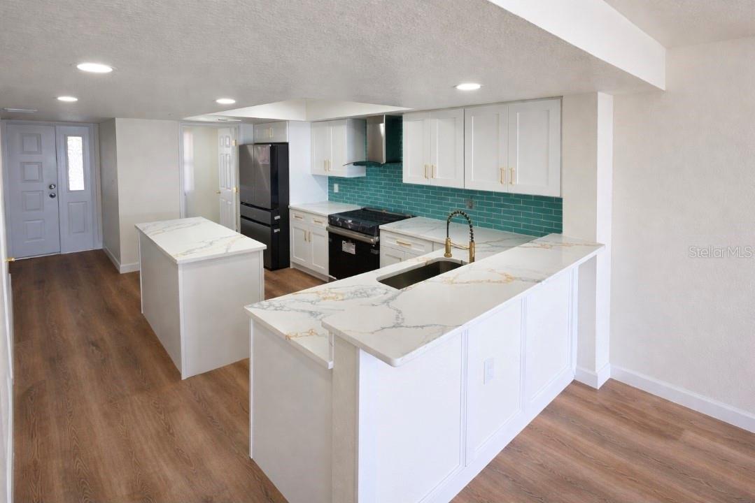 OCEAN SANDS NORTH CONDO - Residential