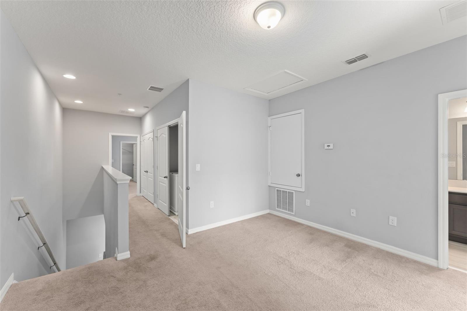 TOWNS AT WHITE CEDAR - Residential