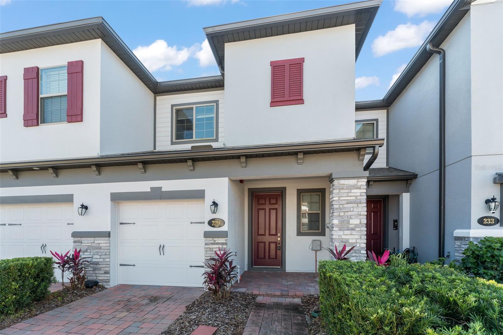 TOWNS AT WHITE CEDAR - Residential