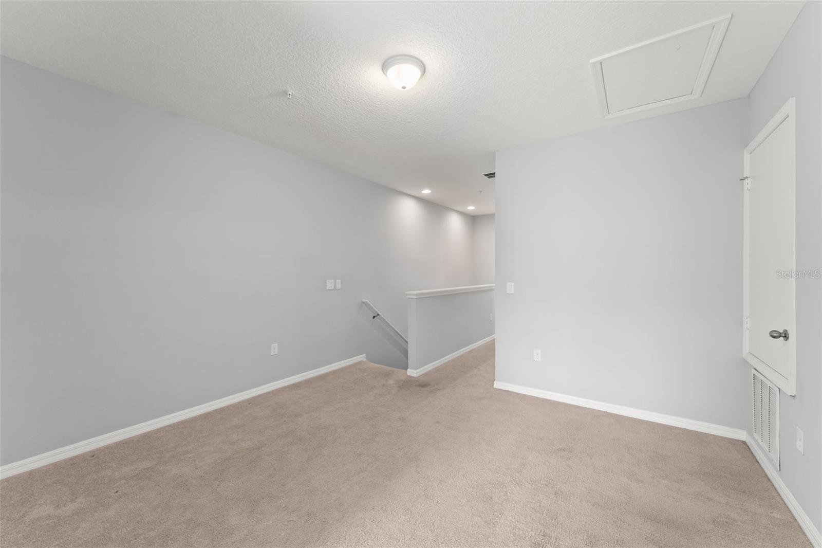 TOWNS AT WHITE CEDAR - Residential