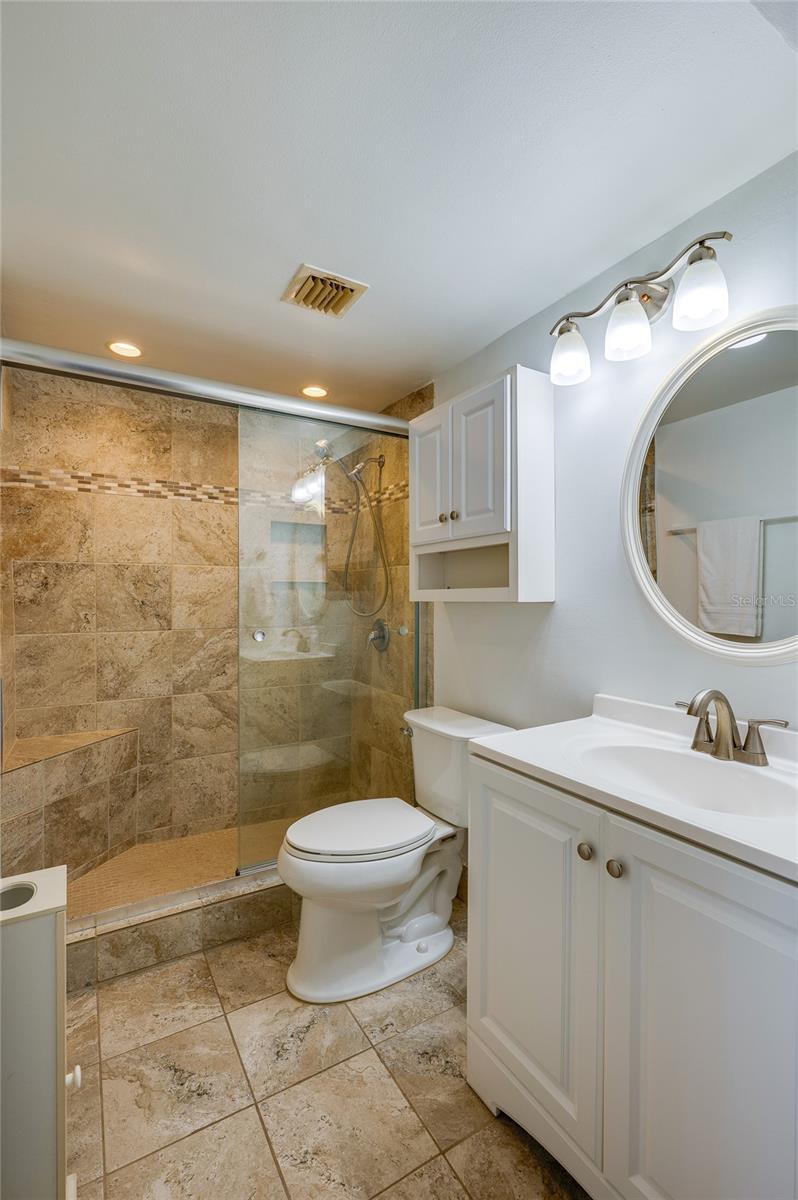 HAWAIIAN INN LC - Residential