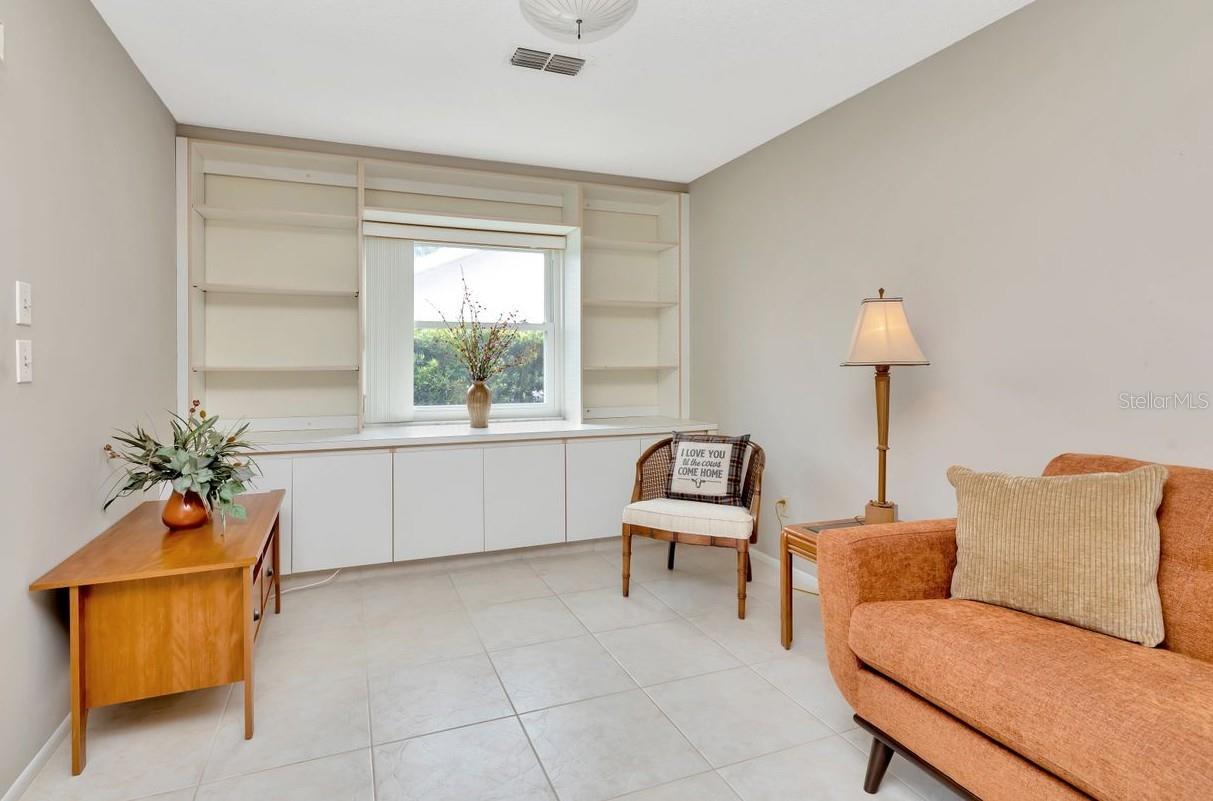 1704 CALEDONIA COURT