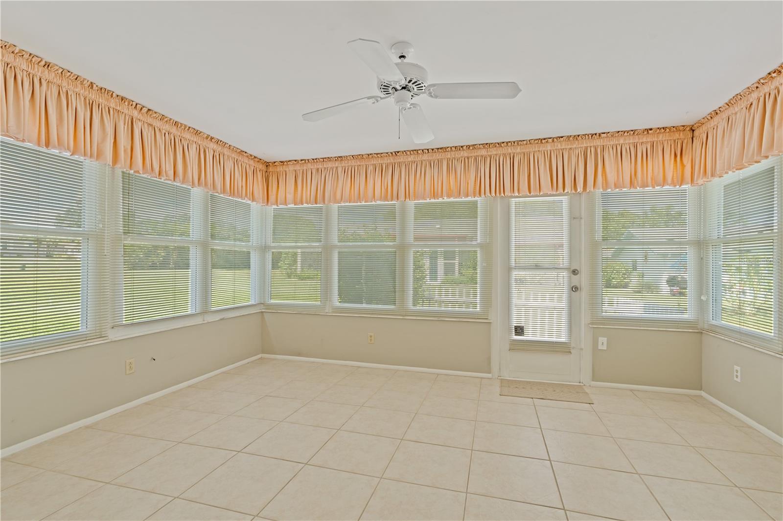 1704 CALEDONIA COURT