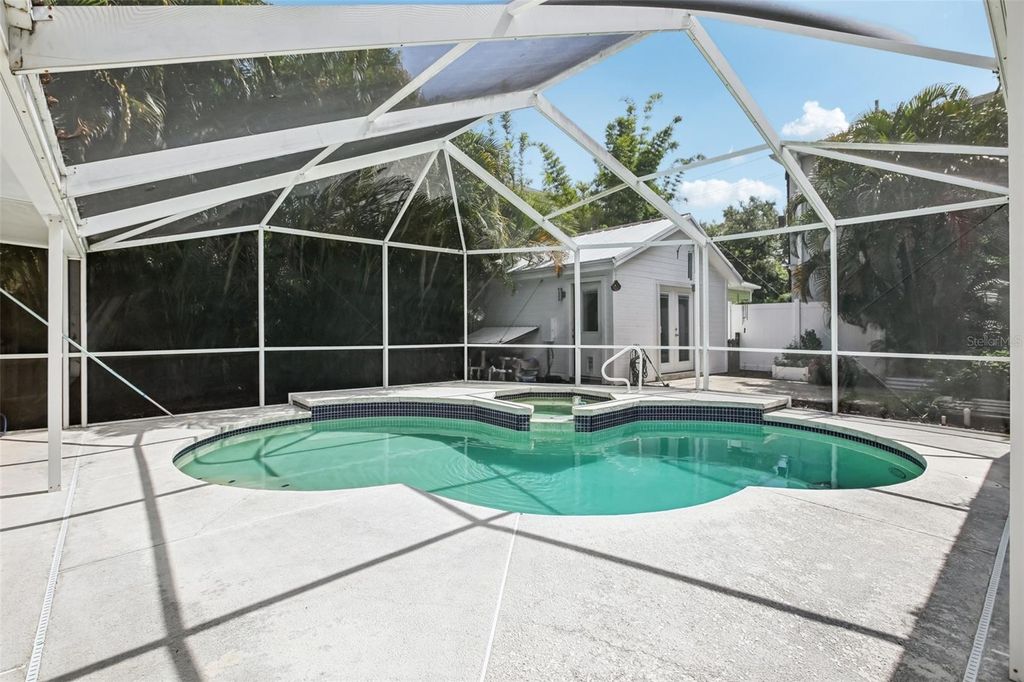 Photo of 4003 W Obispo Street, Tampa, FL 33629 (MLS # TB8468958)