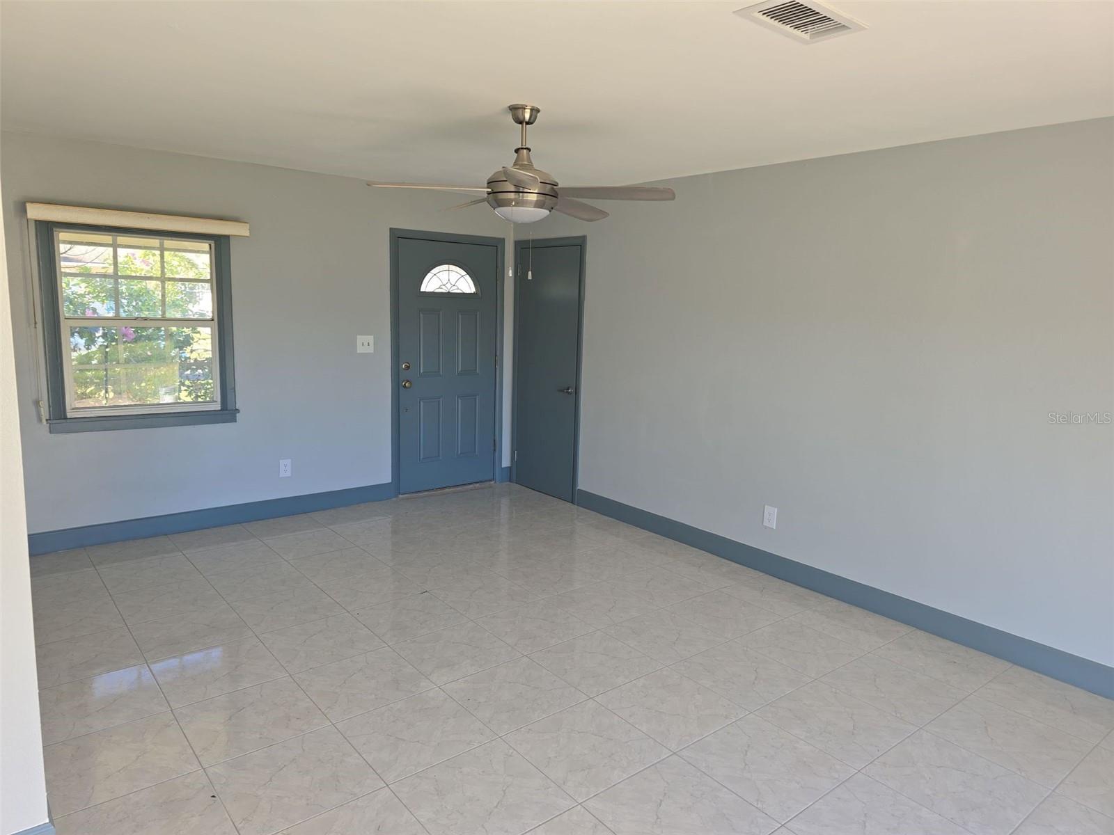 BAY CREST PARK UNIT 01 - Residential