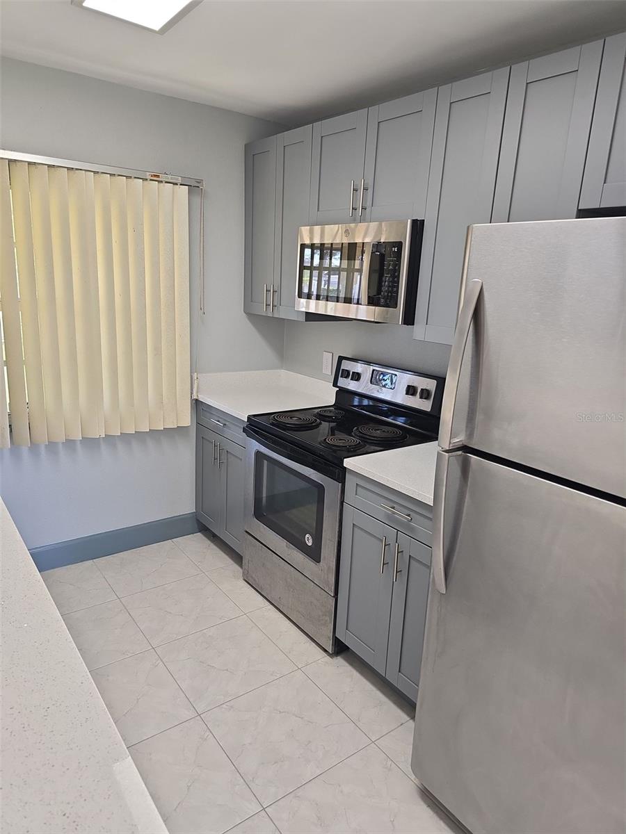 BAY CREST PARK UNIT 01 - Residential