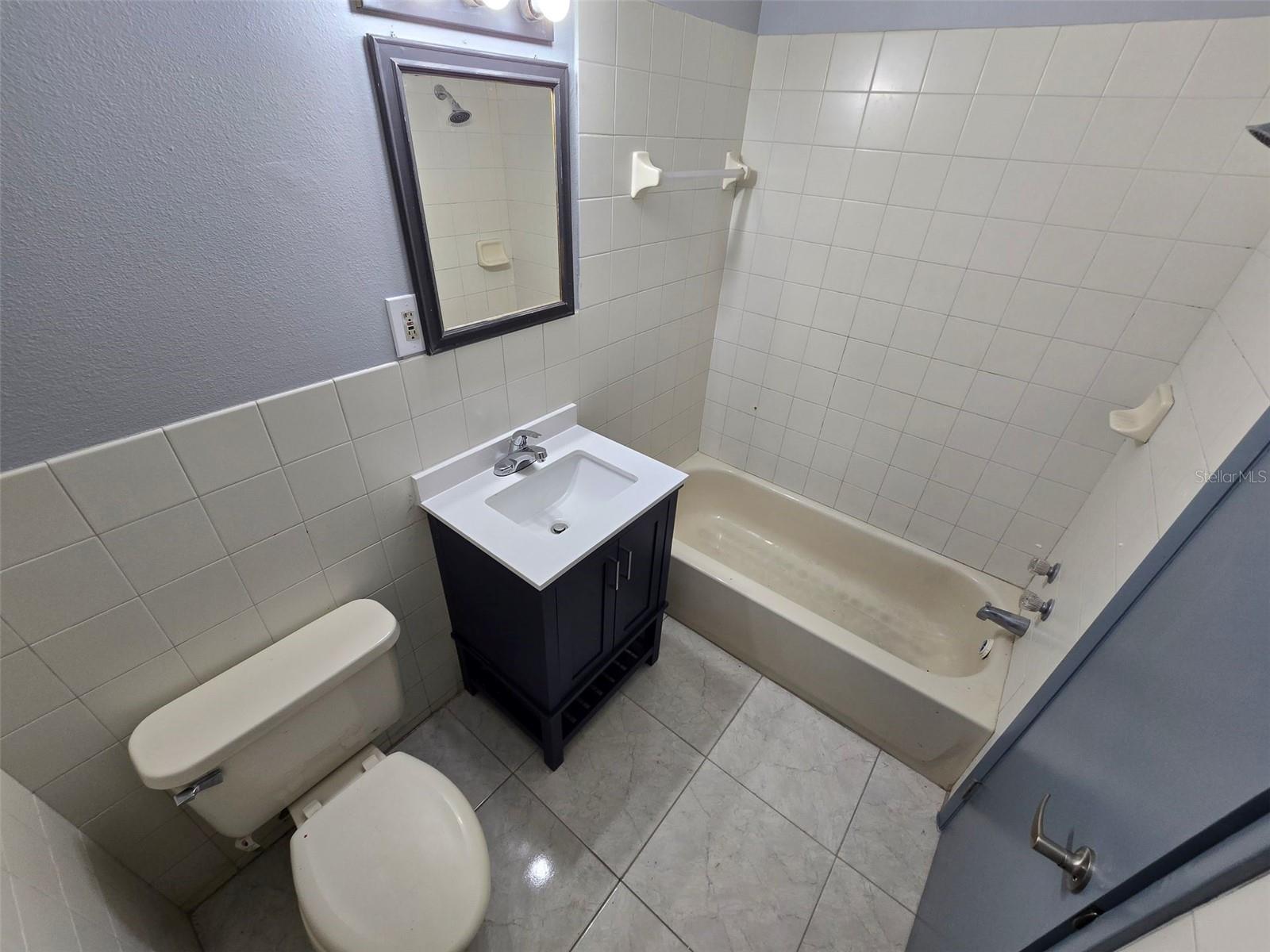 BAY CREST PARK UNIT 01 - Residential