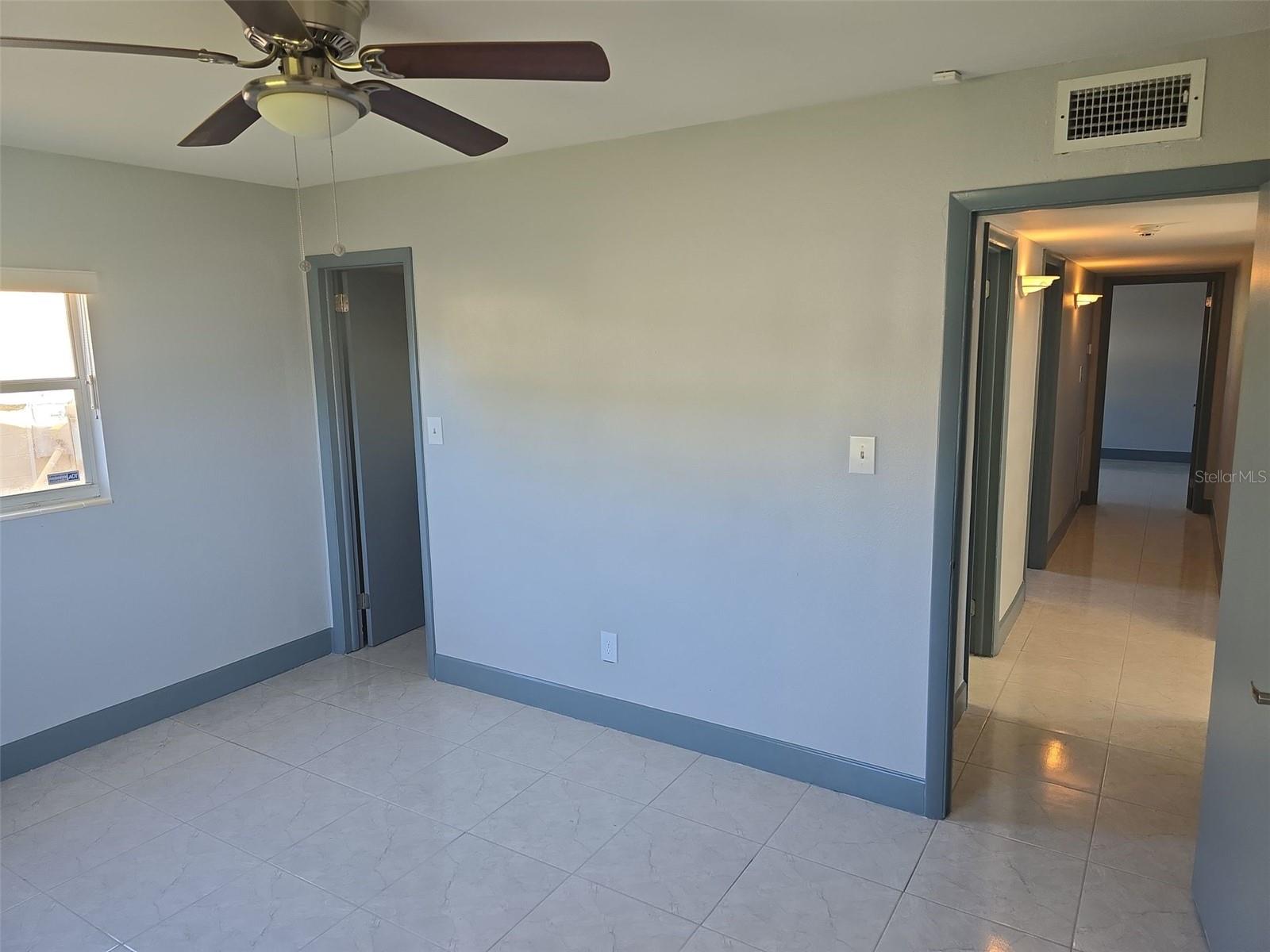 BAY CREST PARK UNIT 01 - Residential