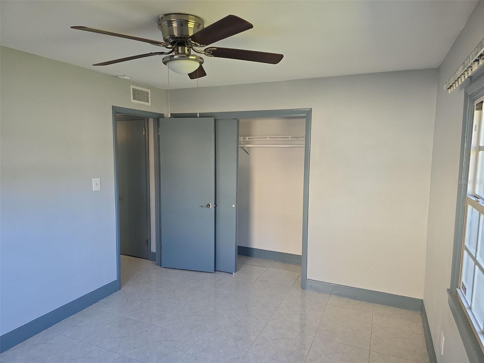 BAY CREST PARK UNIT 01 - Residential