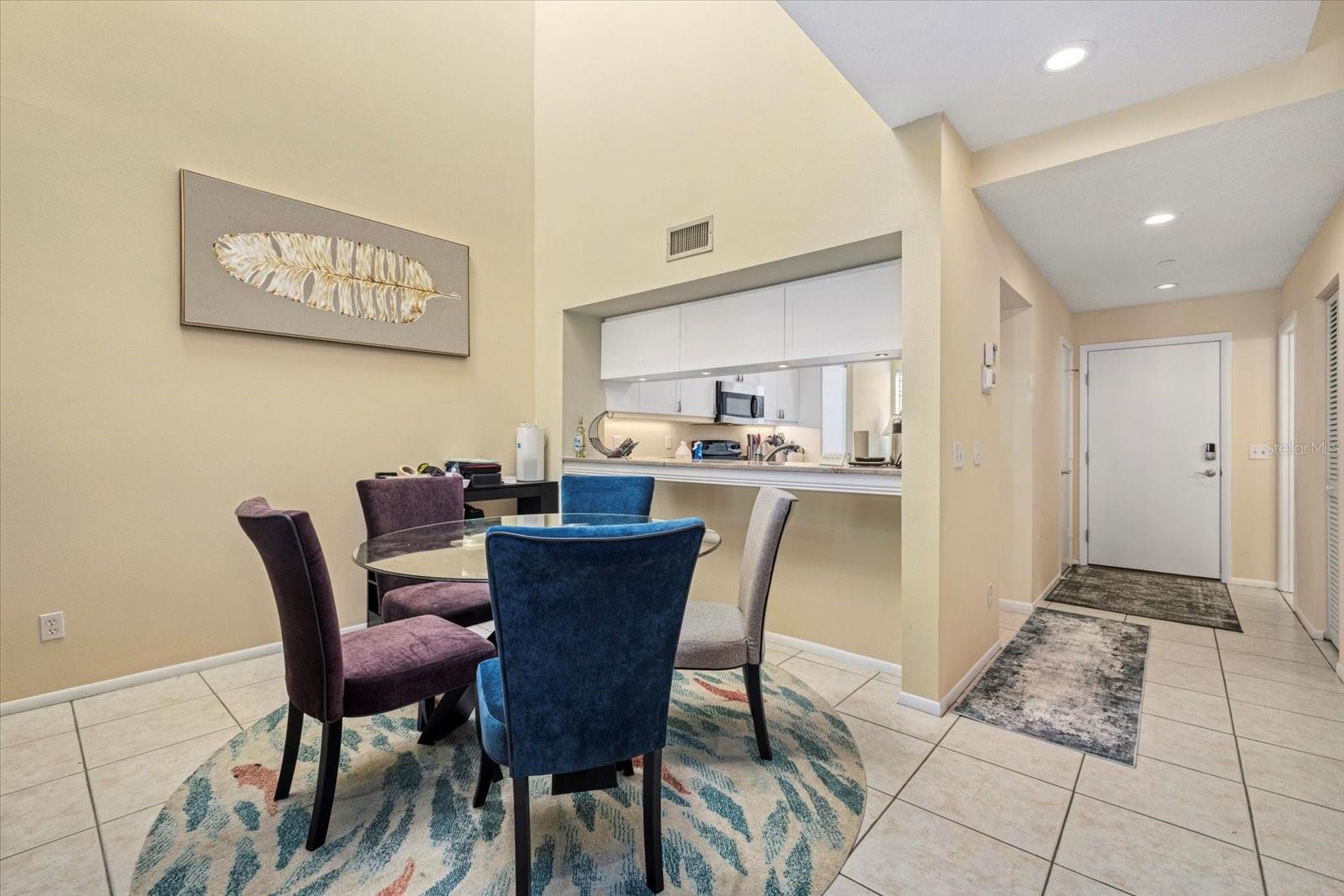2012 HARBOURSIDE DRIVE 2102