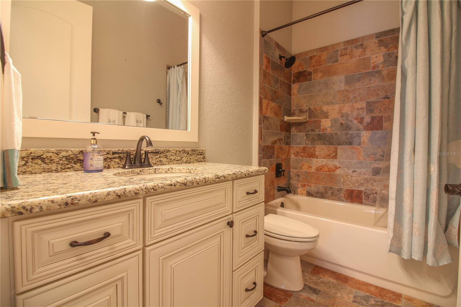 VILLAGE SPIRIT LAKE ADD - Residential Lease