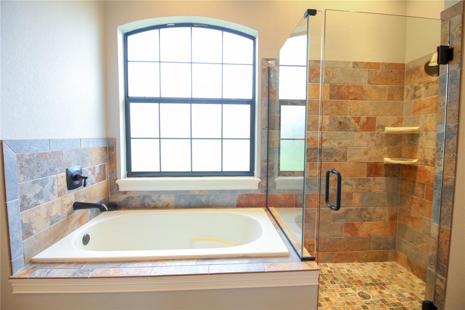 VILLAGE SPIRIT LAKE ADD - Residential Lease