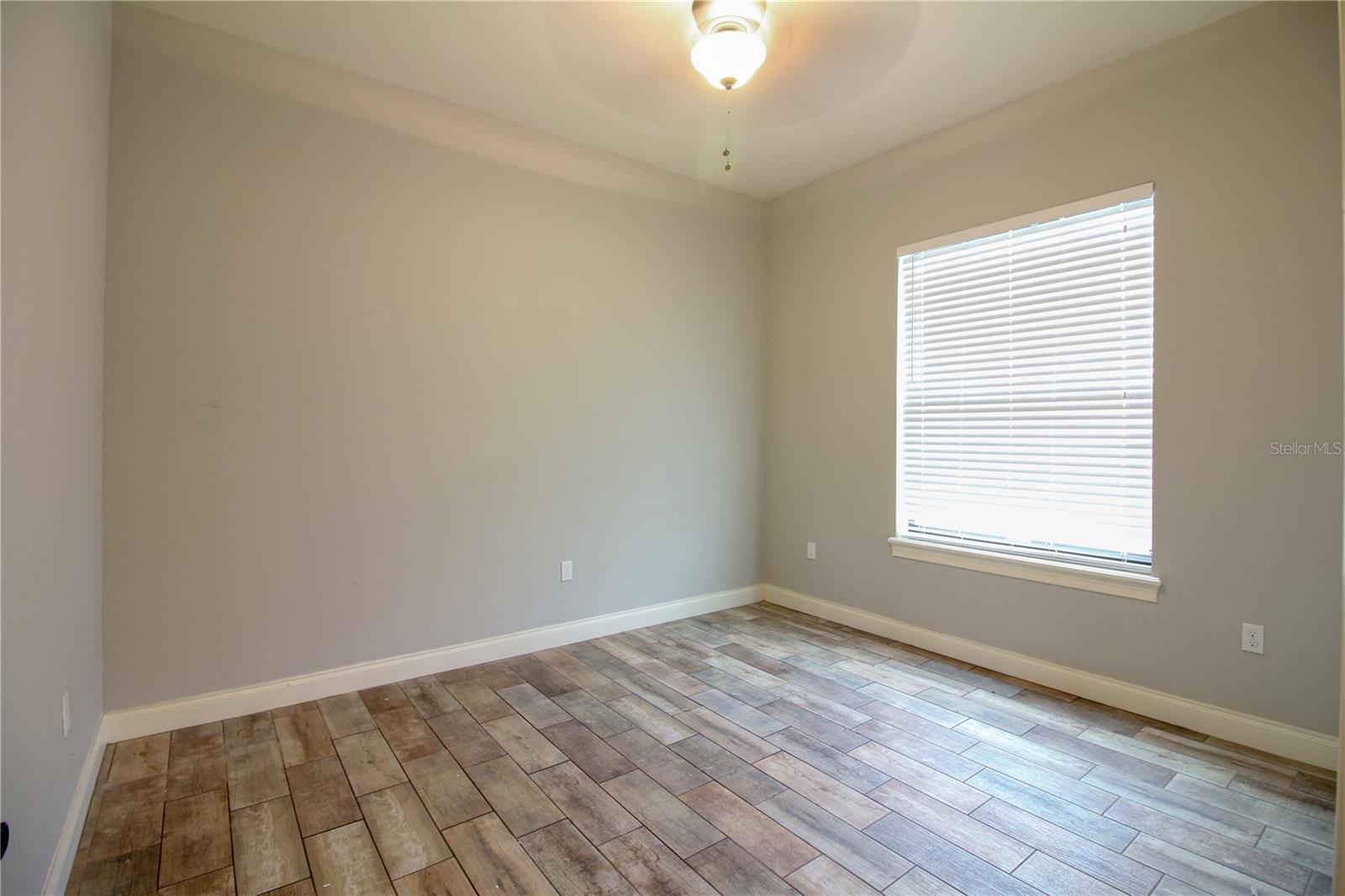 VILLAGE SPIRIT LAKE ADD - Residential Lease