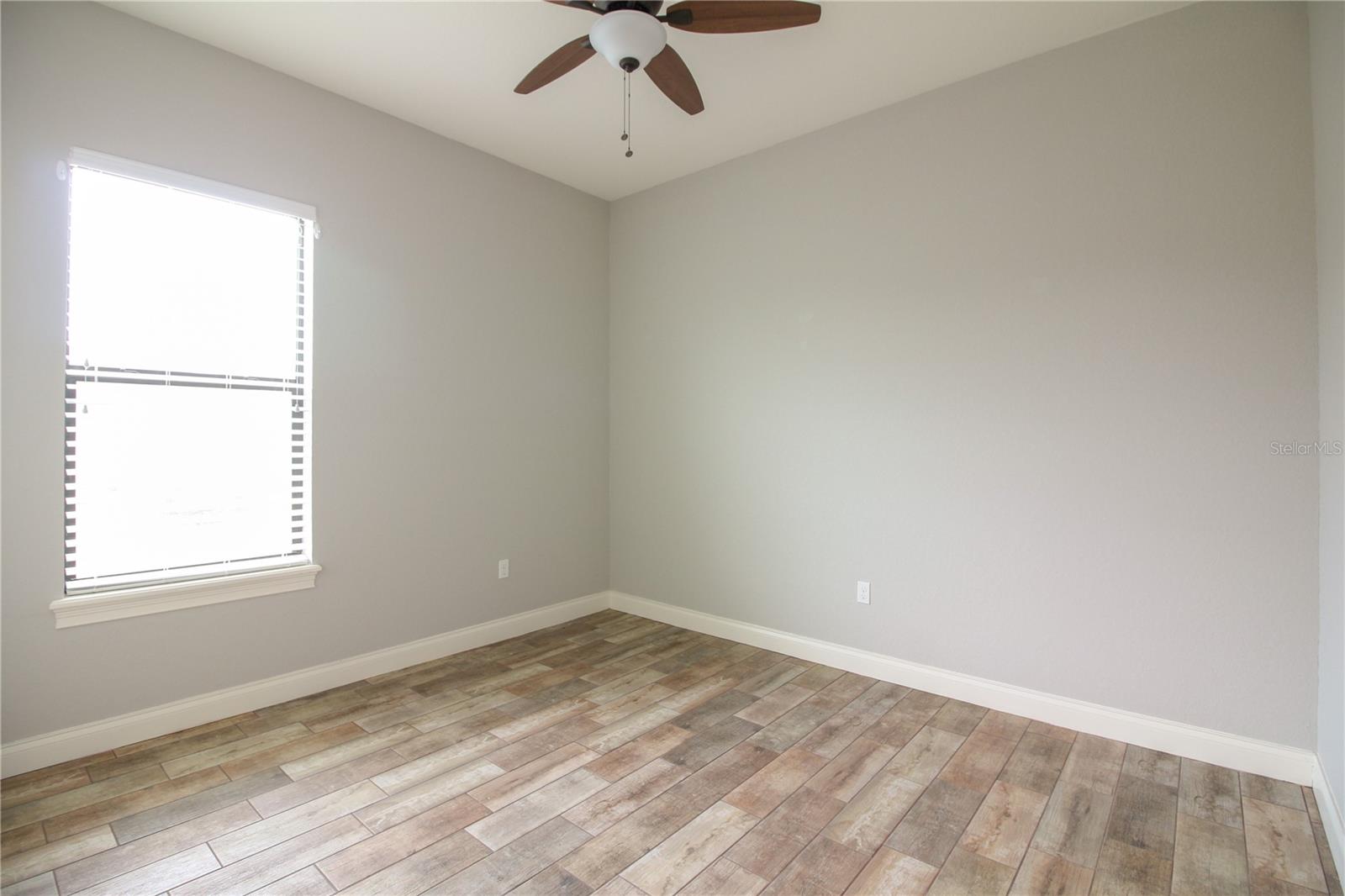 VILLAGE SPIRIT LAKE ADD - Residential Lease