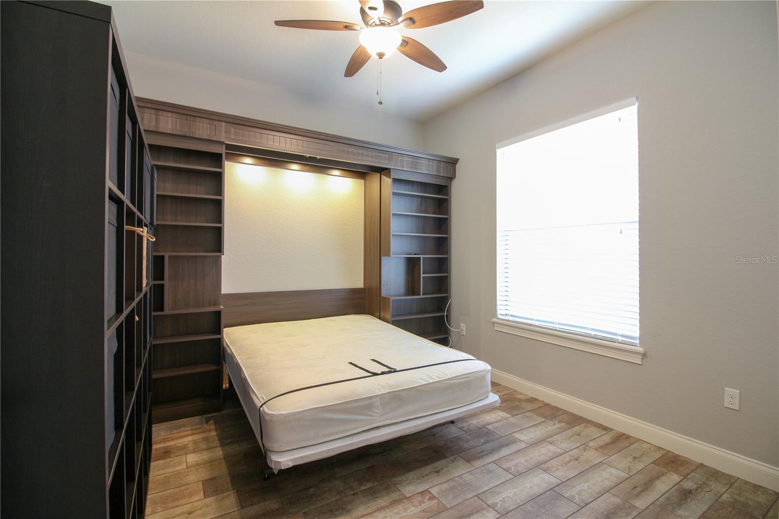 VILLAGE SPIRIT LAKE ADD - Residential Lease