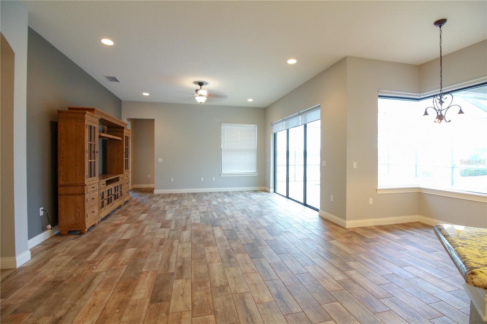 VILLAGE SPIRIT LAKE ADD - Residential Lease