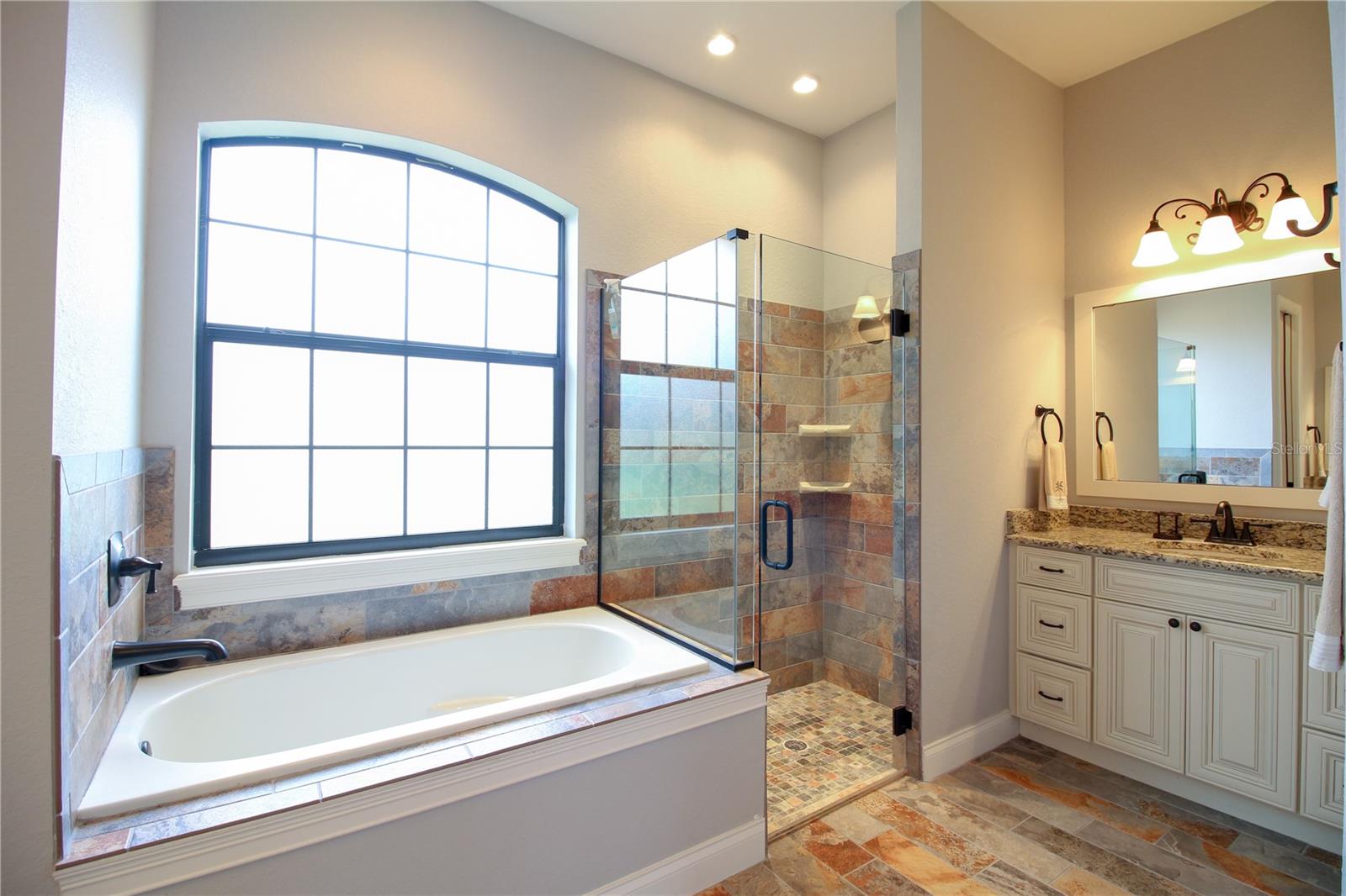 VILLAGE SPIRIT LAKE ADD - Residential Lease