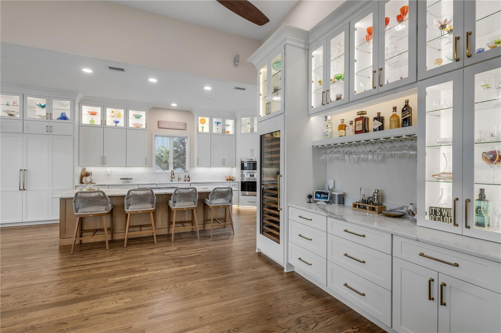 ORLANDO BEACH - Residential