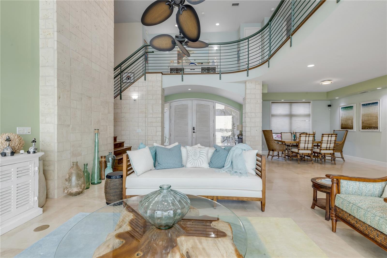 ORLANDO BEACH - Residential