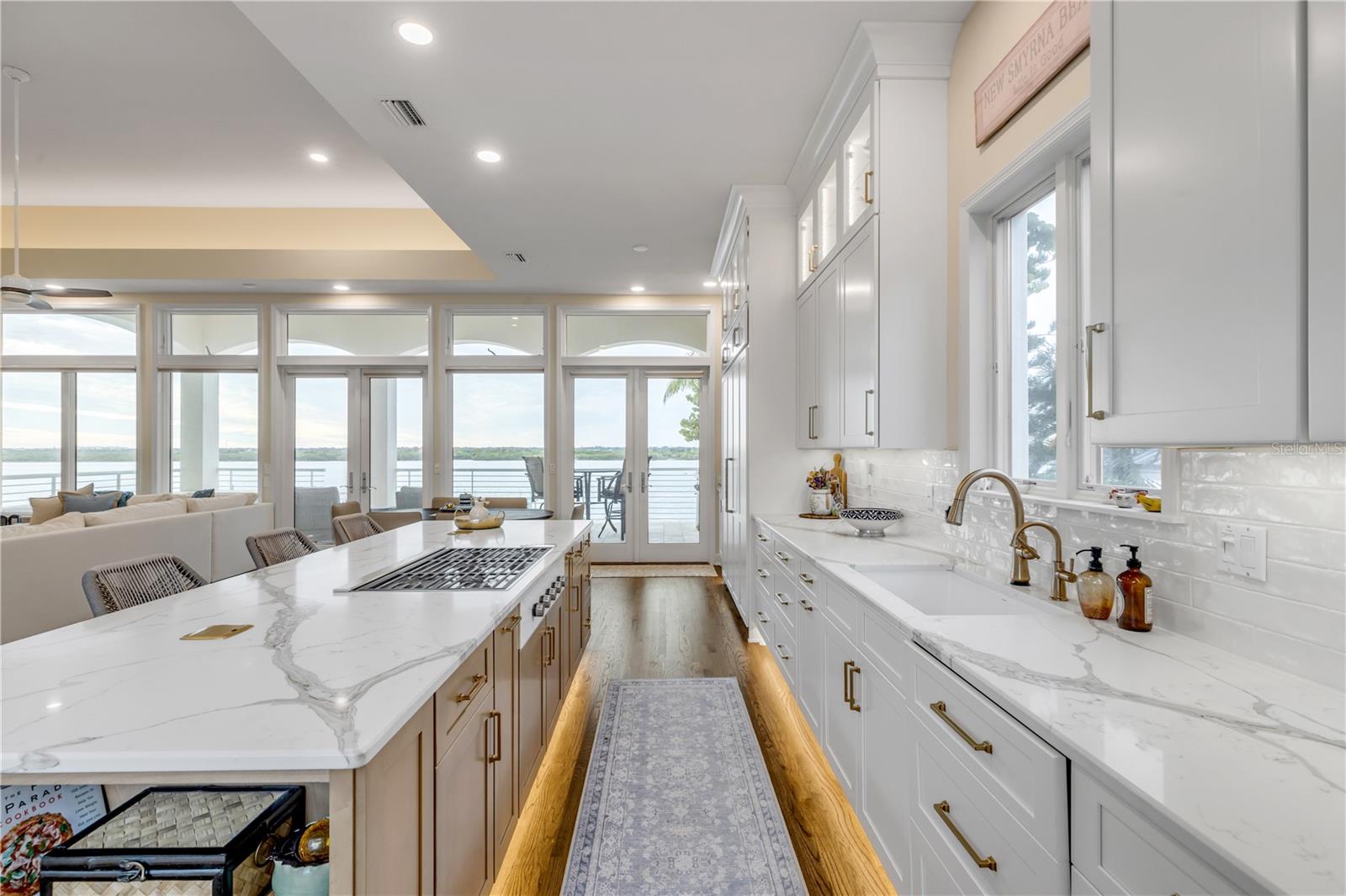 ORLANDO BEACH - Residential