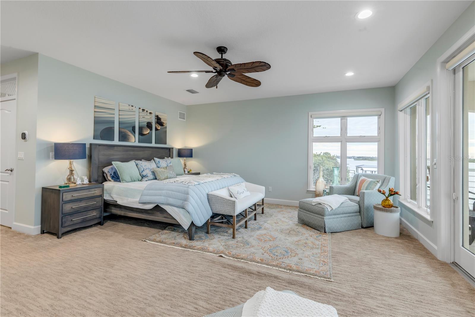 ORLANDO BEACH - Residential