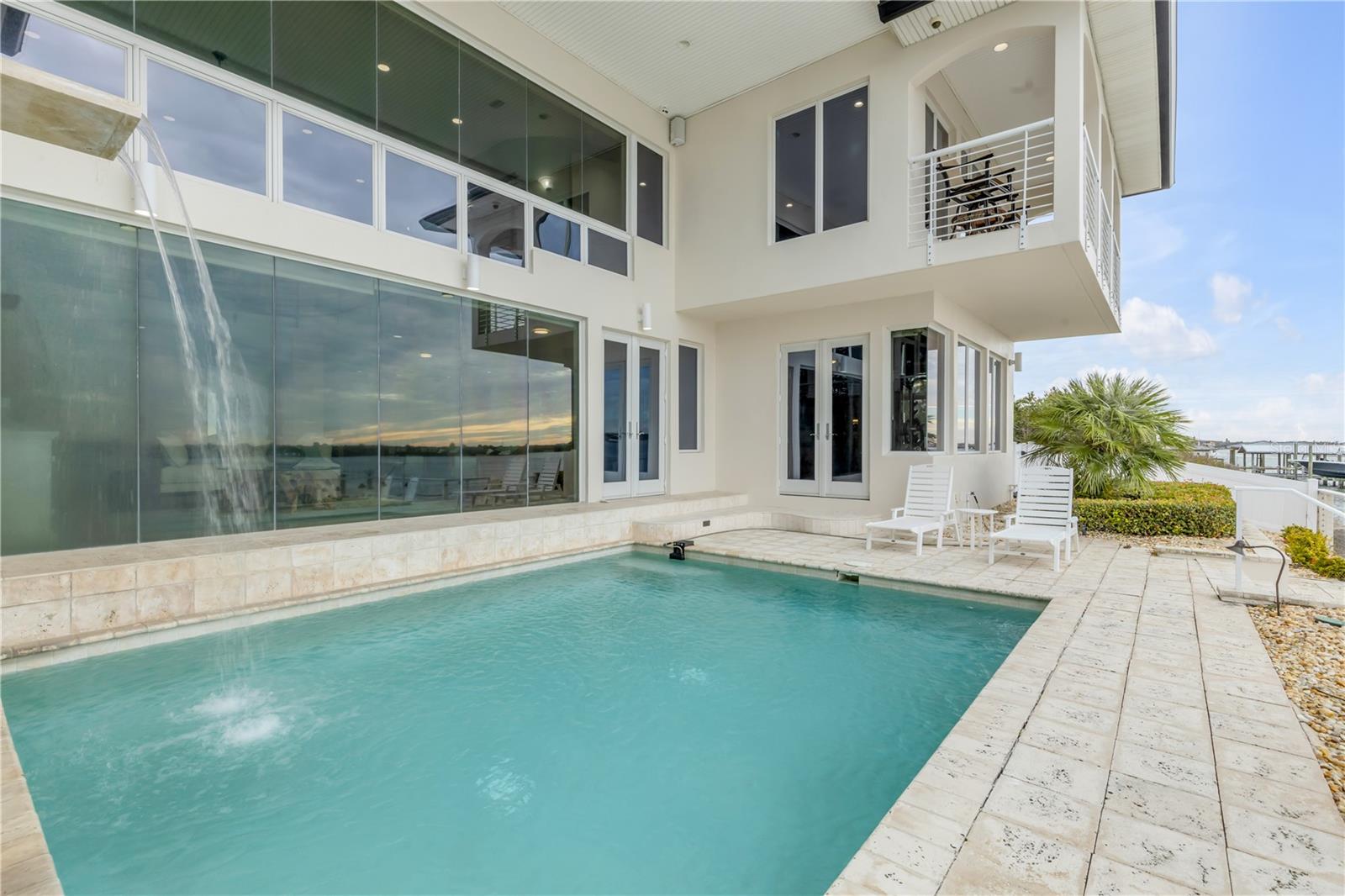 ORLANDO BEACH - Residential