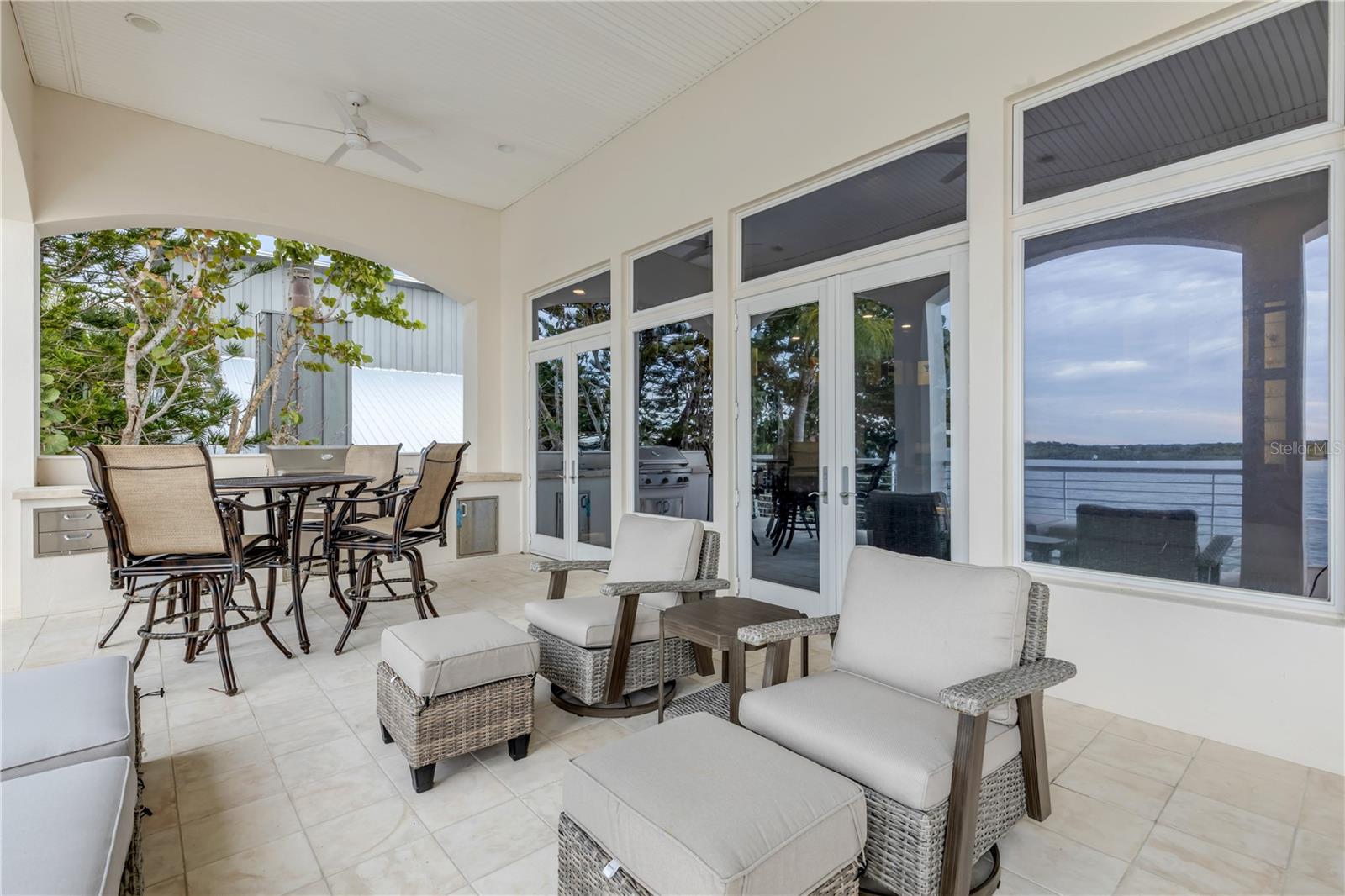 ORLANDO BEACH - Residential