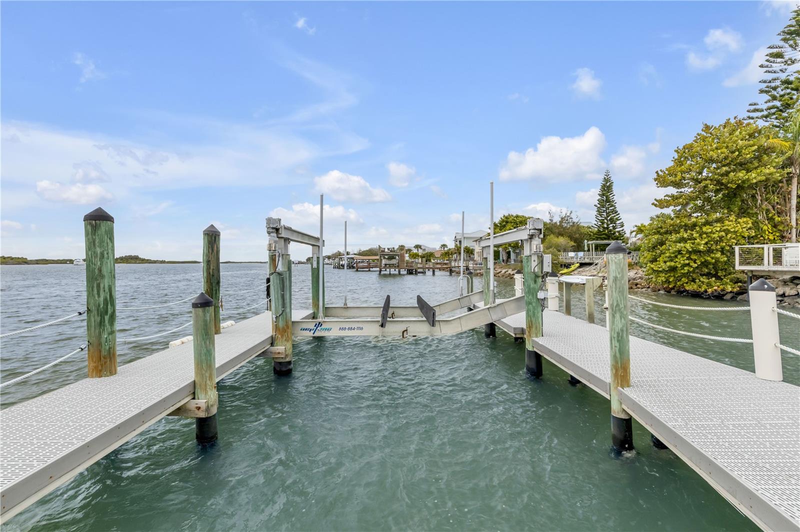 ORLANDO BEACH - Residential