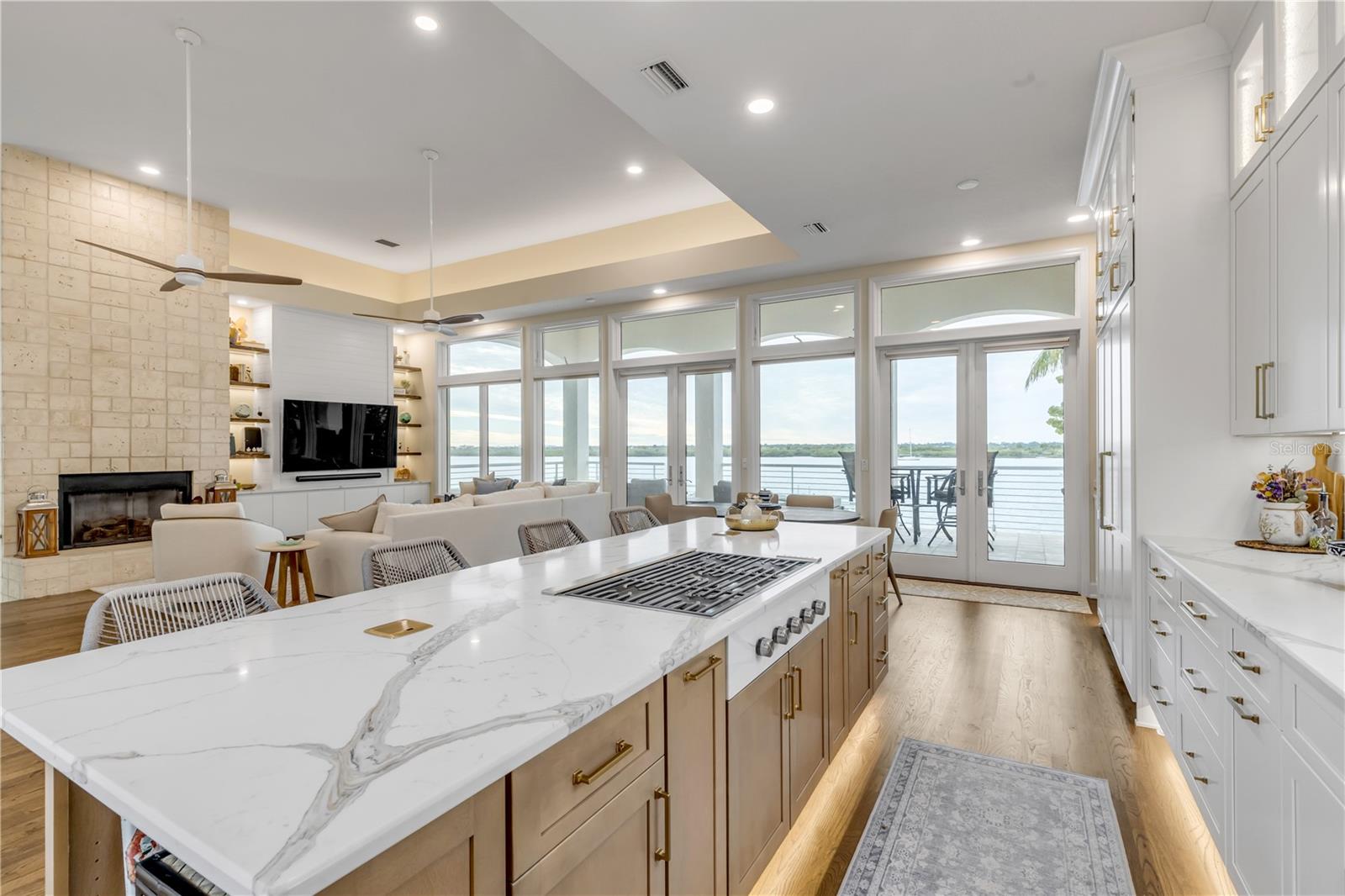 ORLANDO BEACH - Residential