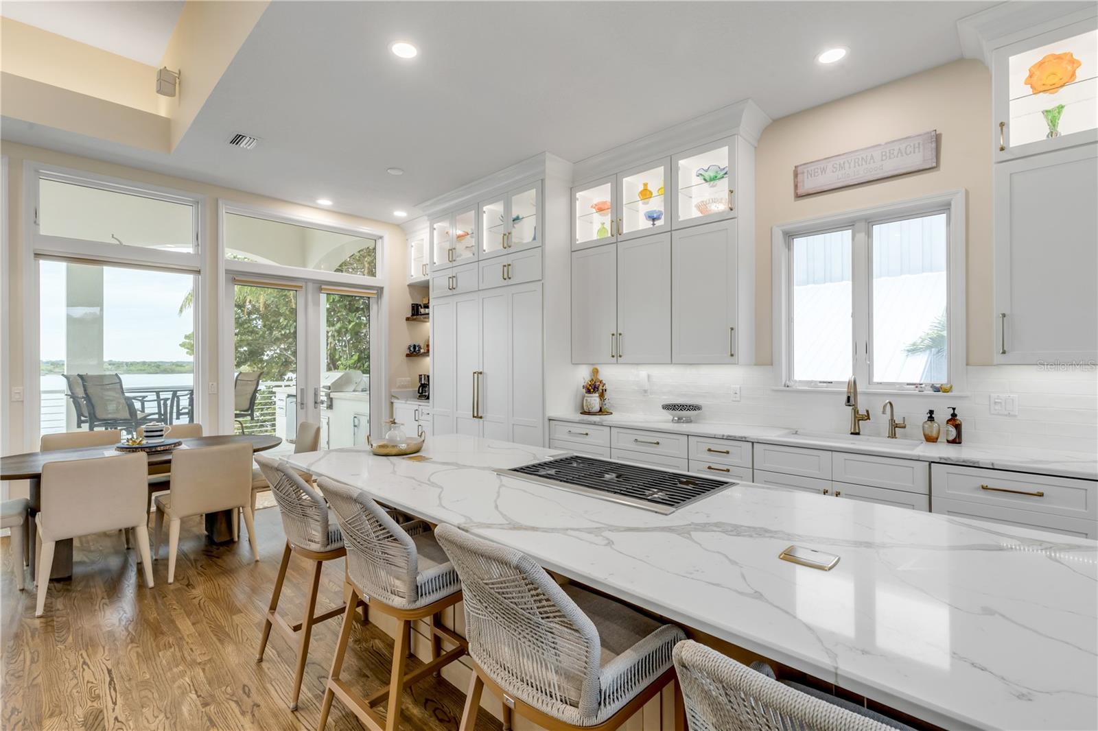 ORLANDO BEACH - Residential