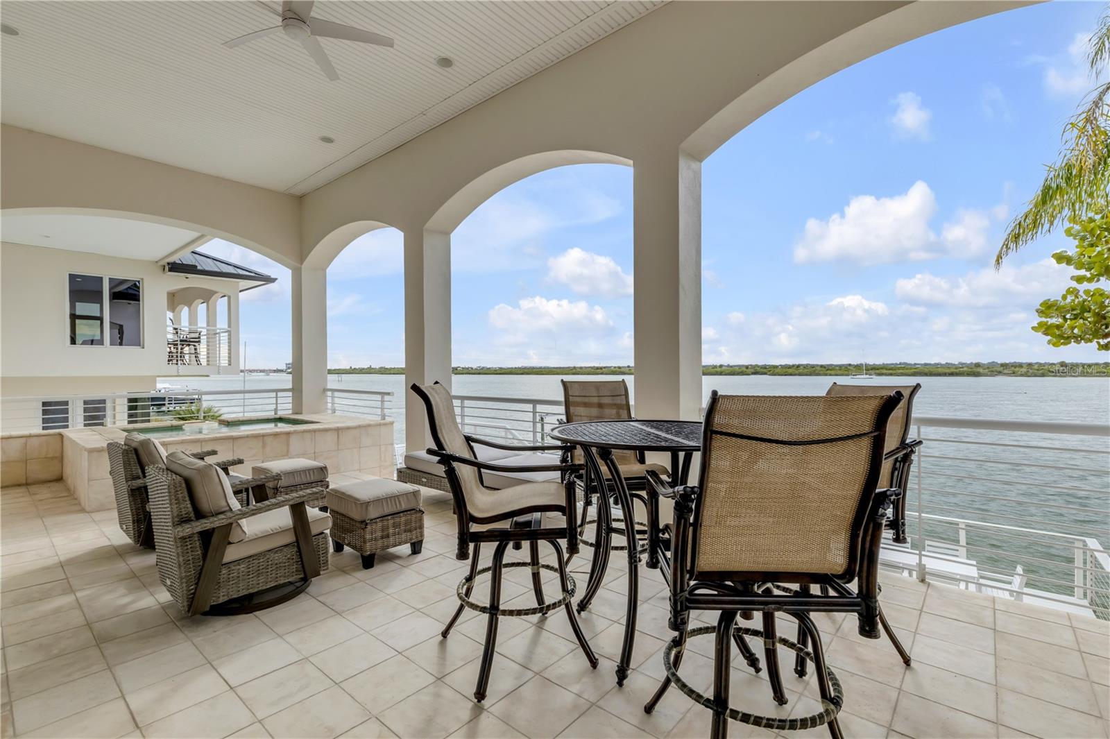 ORLANDO BEACH - Residential