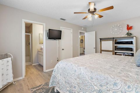 Tiny photo for 2014 Johnson Court, The Villages, FL 32162 (MLS # G5110407)