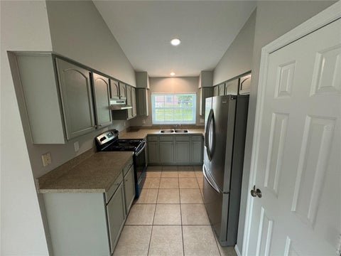 Tiny photo for 4460 Abaco Drive, Tavares, FL 32778 (MLS # G5119558)