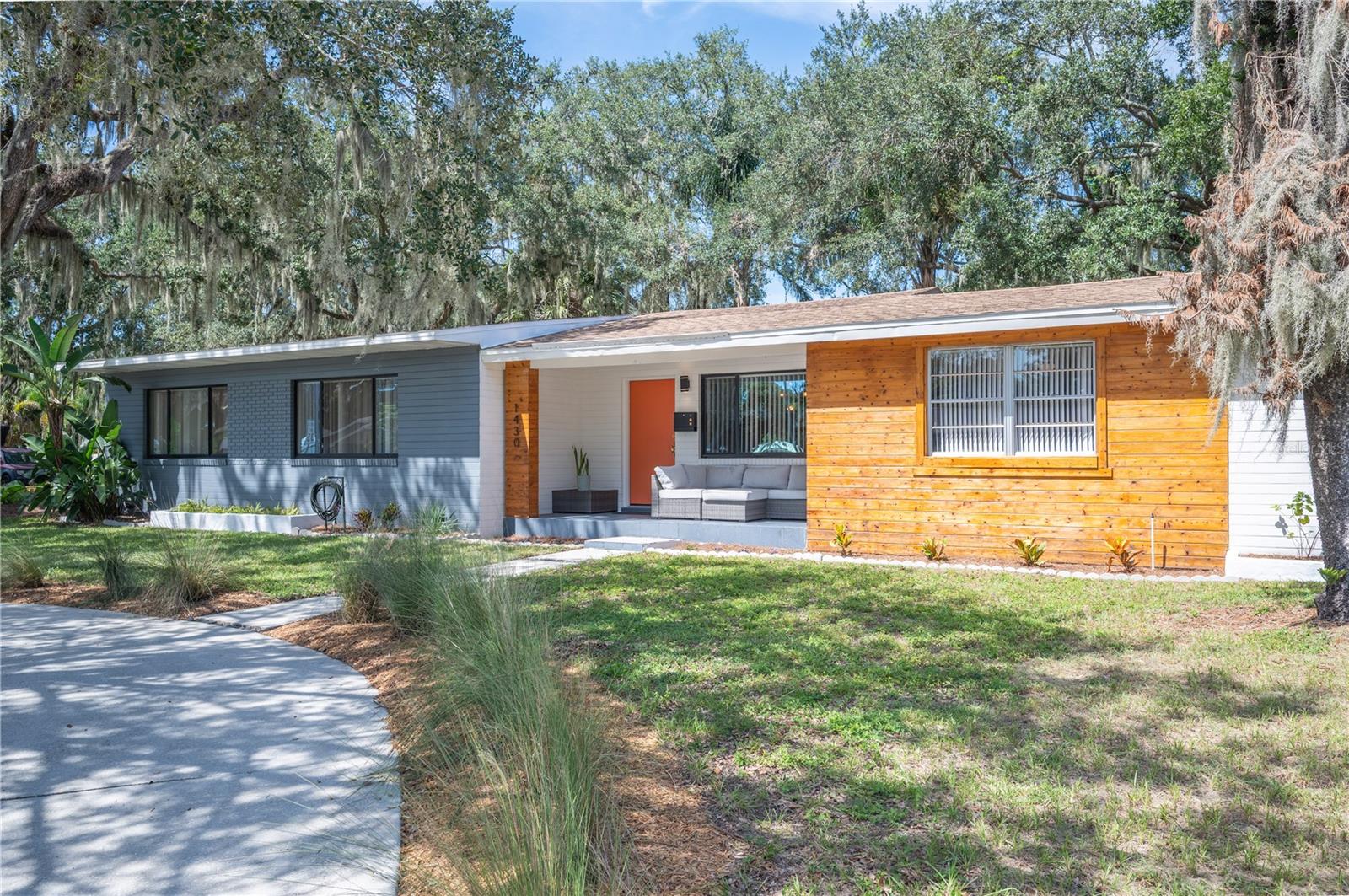 1430 E EDGEWOOD DRIVE