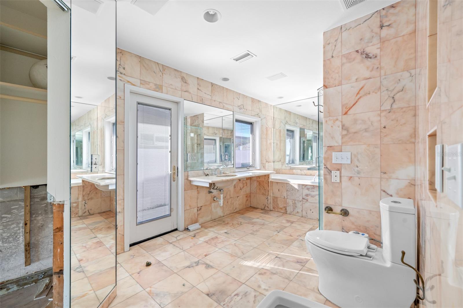 BRIGHTWATER BEACH ESTATES PT REP - Residential