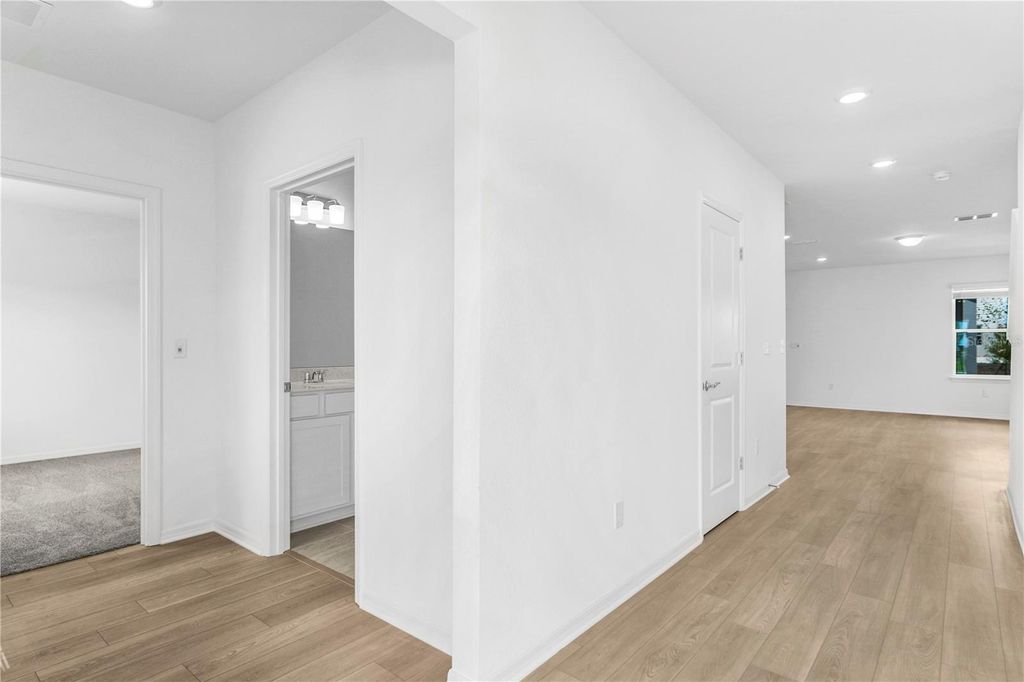 Photo of 5643 Enchanted Meadow Alley, Clermont, FL 34714 (MLS # O6404051)